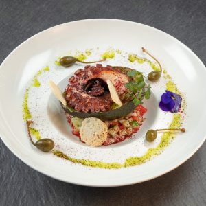 Octopus cu guacamole
