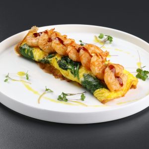 Omletă cu spanac și creveți