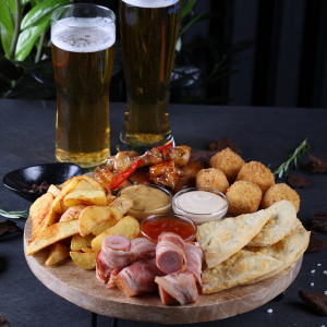 Aperitiv la bere