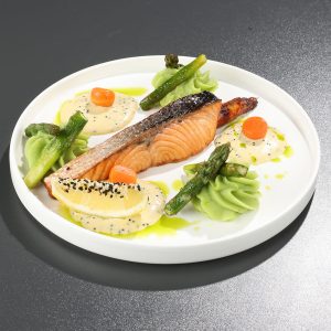 Steak de somon cu piure de spanac