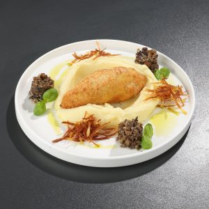 Pârjoală ca la Kiev cu piure de cartofi și tartar de ciuperci
